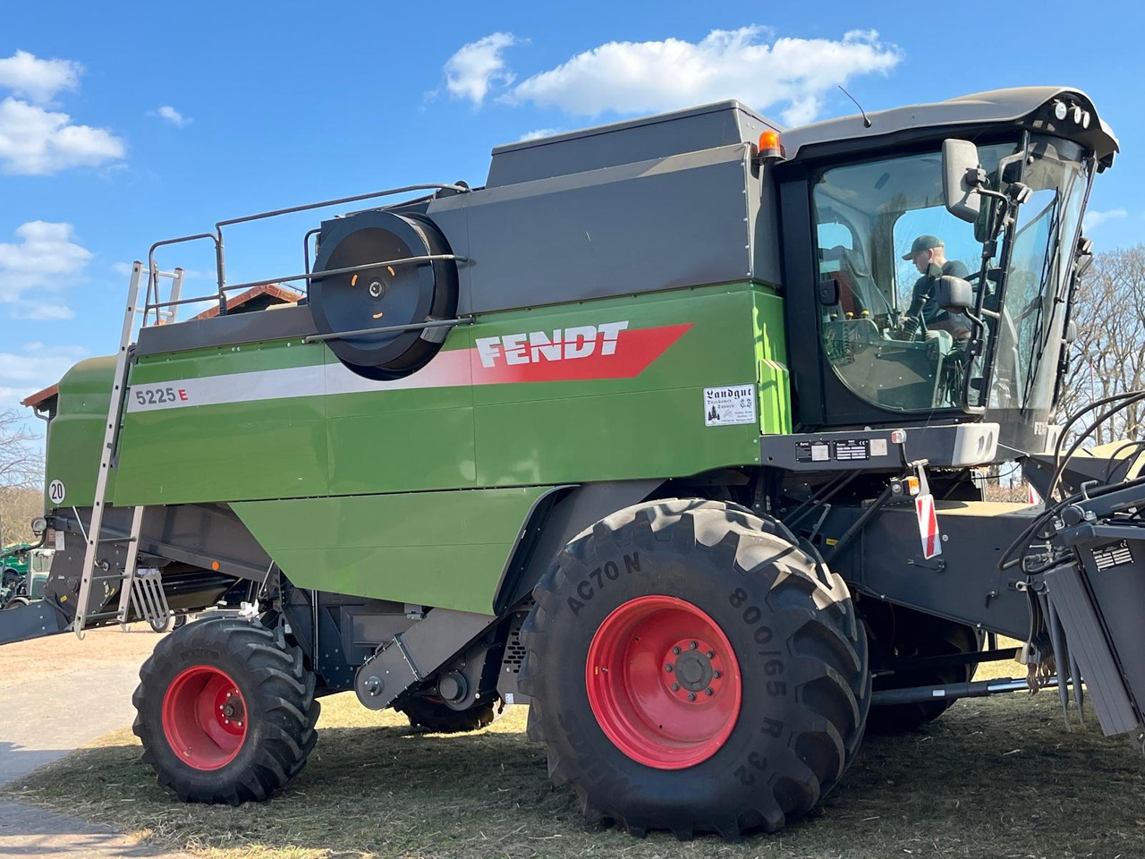 Fendt 5225 E 5,50m PowerFlow Schneiwerk - Cosechadora de granos: foto 5 Fendt 5225 E 5,50m PowerFlow Schneiwerk - Cosechadora de granos: foto 5