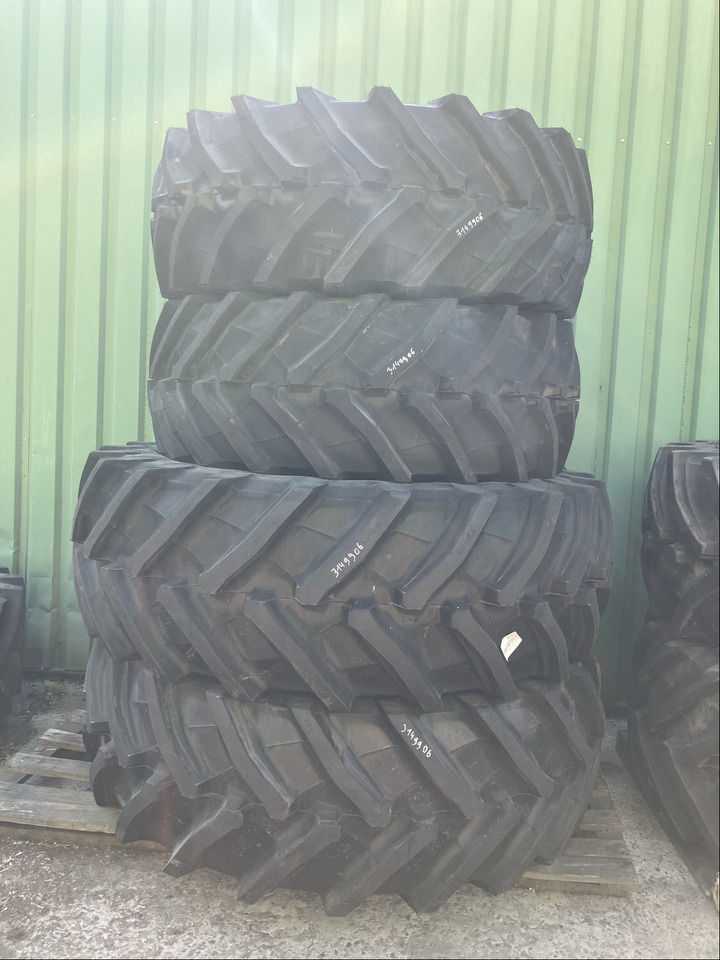 Fendt 580/70R42 u. 540/65R30 - Neumáticos y llantas: foto 1 Fendt 580/70R42 u. 540/65R30 - Neumáticos y llantas: foto 1