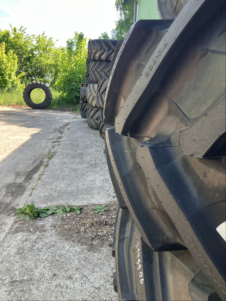 Fendt 580/70R42 u. 540/65R30 - Neumáticos y llantas: foto 3 Fendt 580/70R42 u. 540/65R30 - Neumáticos y llantas: foto 3