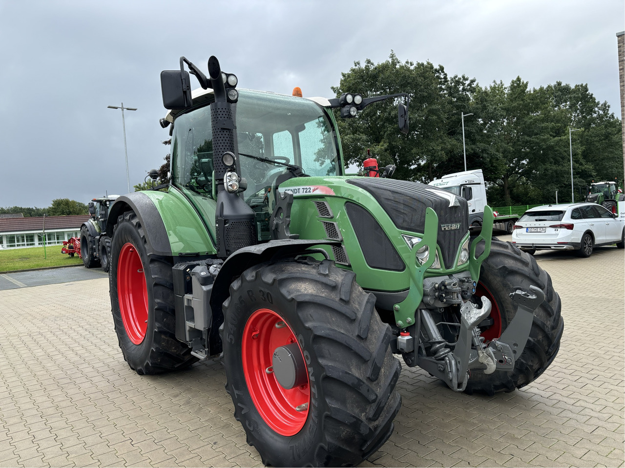 Fendt 722 Vario SCR ProfiPlus - Tractor: foto 1 Fendt 722 Vario SCR ProfiPlus - Tractor: foto 1