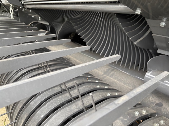 Fendt Rotana 130 F - 25 Messer - - Maquinaria de henificación: foto 2 Fendt Rotana 130 F - 25 Messer - - Maquinaria de henificación: foto 2