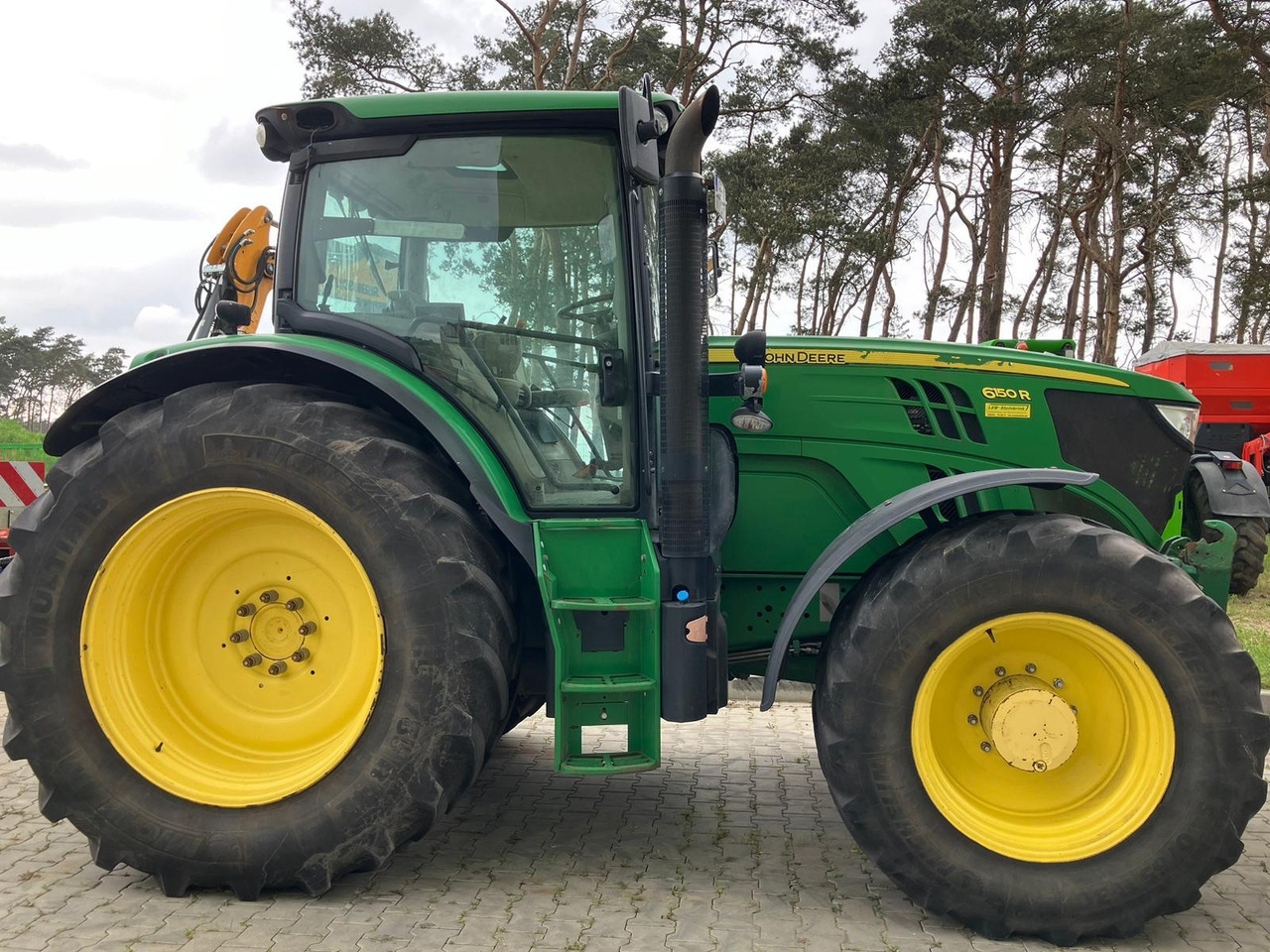 John Deere 6150R - Tractor: foto 1 John Deere 6150R - Tractor: foto 1