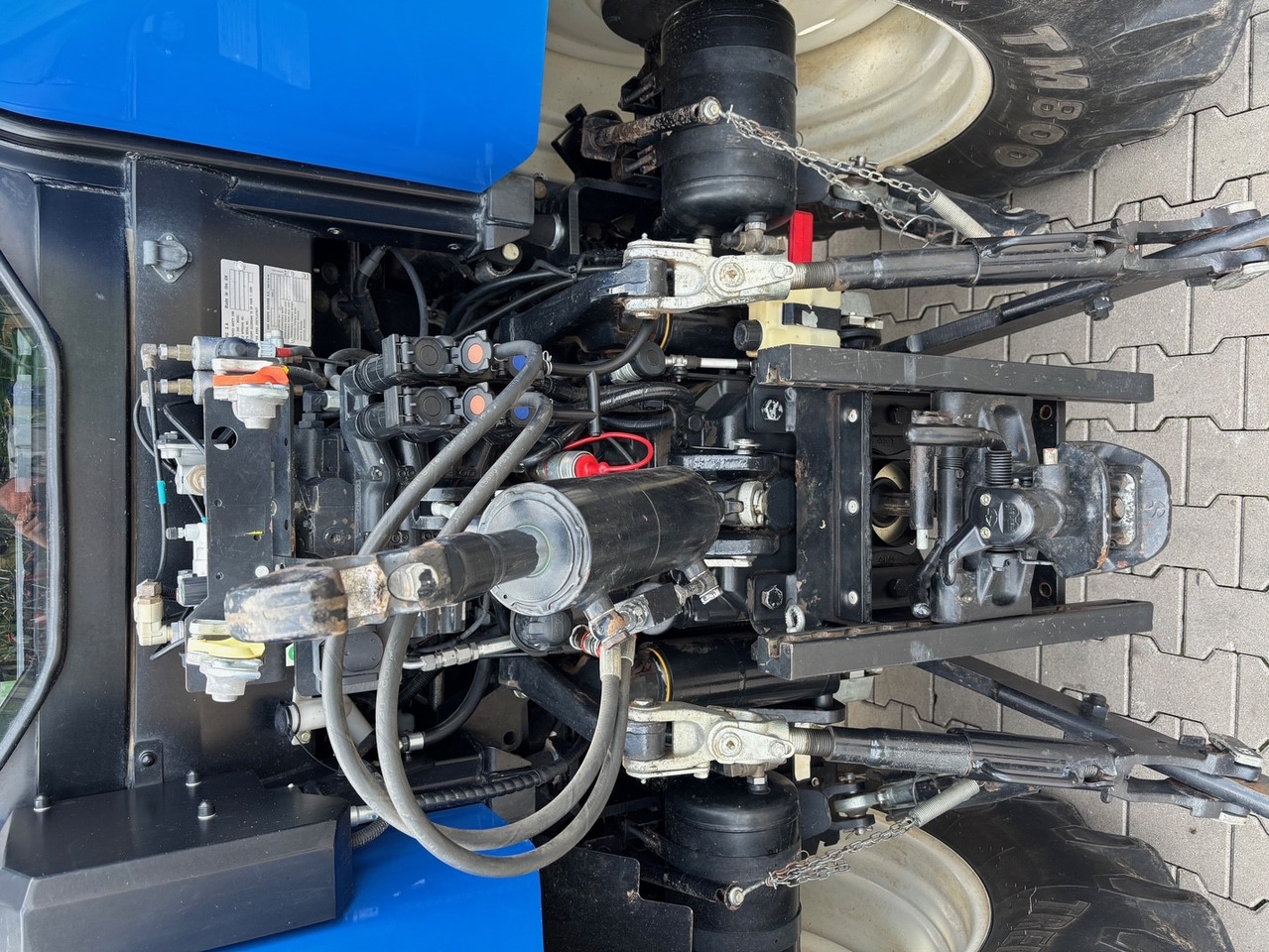 New Holland T6.140 Auto Command - Tractor: foto 5 New Holland T6.140 Auto Command - Tractor: foto 5