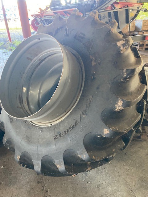 Petlas Doppelräder 650/75R32 f. Fendt - Neumático: foto 4 Petlas Doppelräder 650/75R32 f. Fendt - Neumático: foto 4