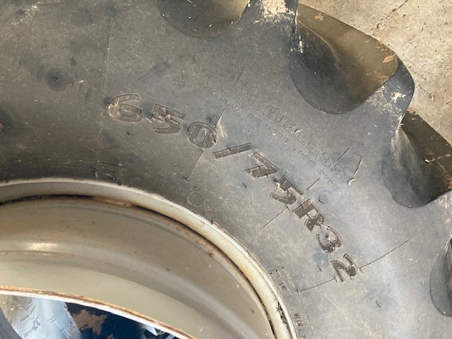 Petlas Doppelräder 650/75R32 f. Fendt - Neumático: foto 3 Petlas Doppelräder 650/75R32 f. Fendt - Neumático: foto 3