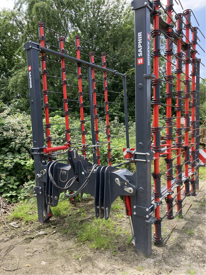 Saphir Strohstriegel CleanStar 730 - Equipo para trabajo del suelo: foto 1 Saphir Strohstriegel CleanStar 730 - Equipo para trabajo del suelo: foto 1