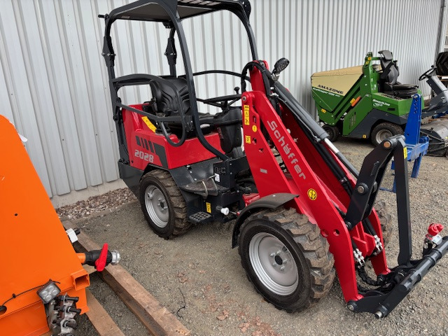 Schäffer Hoflader 2028-2 - Cargadora de ruedas: foto 4 Schäffer Hoflader 2028-2 - Cargadora de ruedas: foto 4