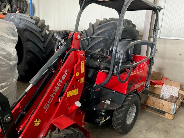 Schäffer Hoflader Typ 2024 - Cargadora de ruedas: foto 1 Schäffer Hoflader Typ 2024 - Cargadora de ruedas: foto 1