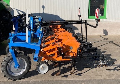 Schmotzer KPP FH 12*45 - Cosechadoras de remolacha: foto 4 Schmotzer KPP FH 12*45 - Cosechadoras de remolacha: foto 4