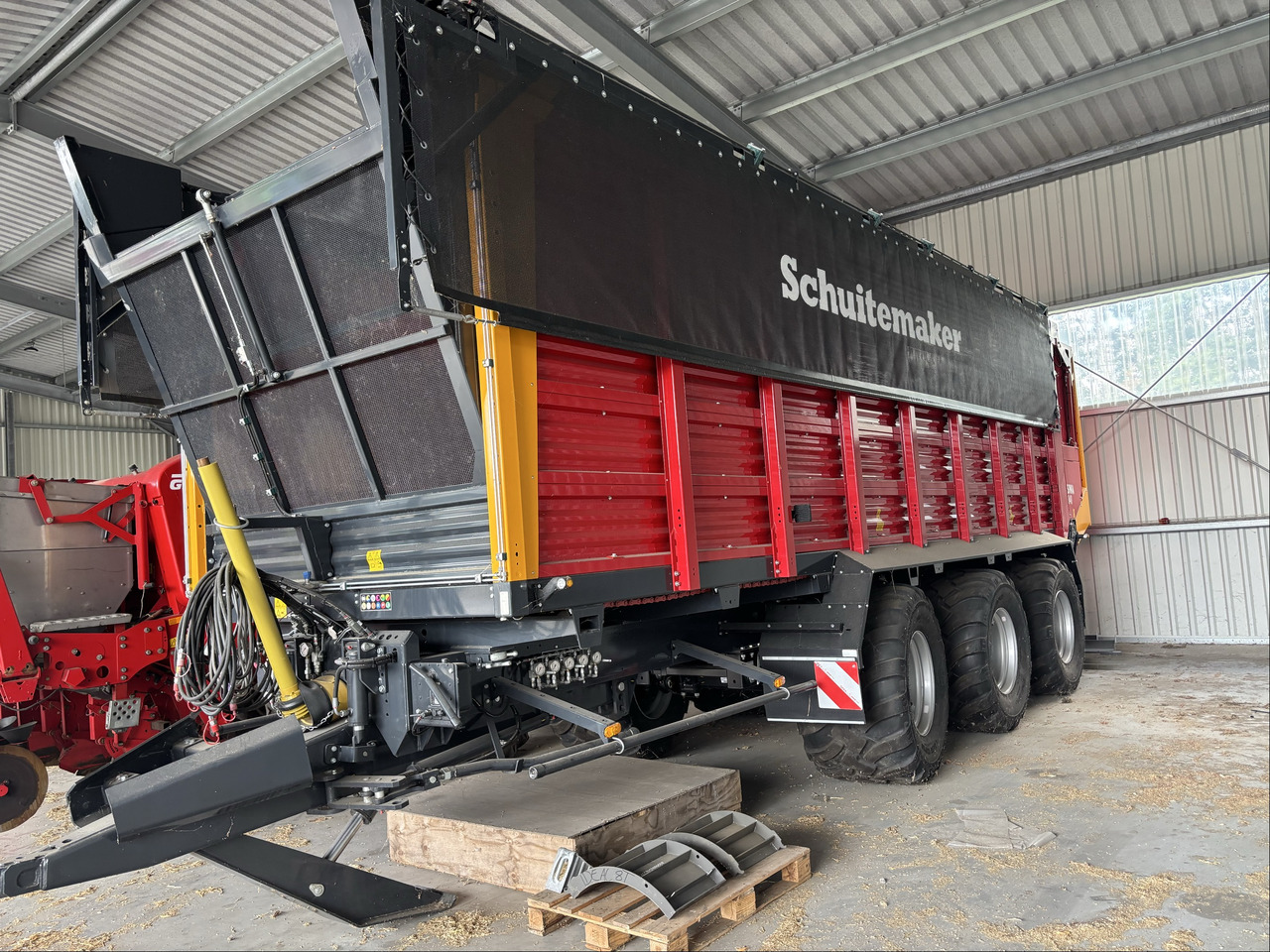 Schuitemaker Siwa 840 S - Remolque volquete agrícola: foto 1 Schuitemaker Siwa 840 S - Remolque volquete agrícola: foto 1