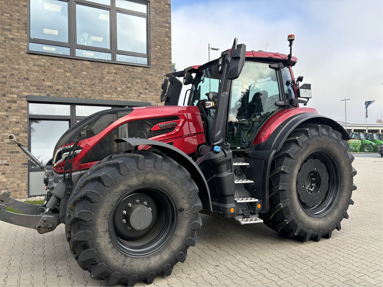 Valtra Q265 - Tractor: foto 1 Valtra Q265 - Tractor: foto 1