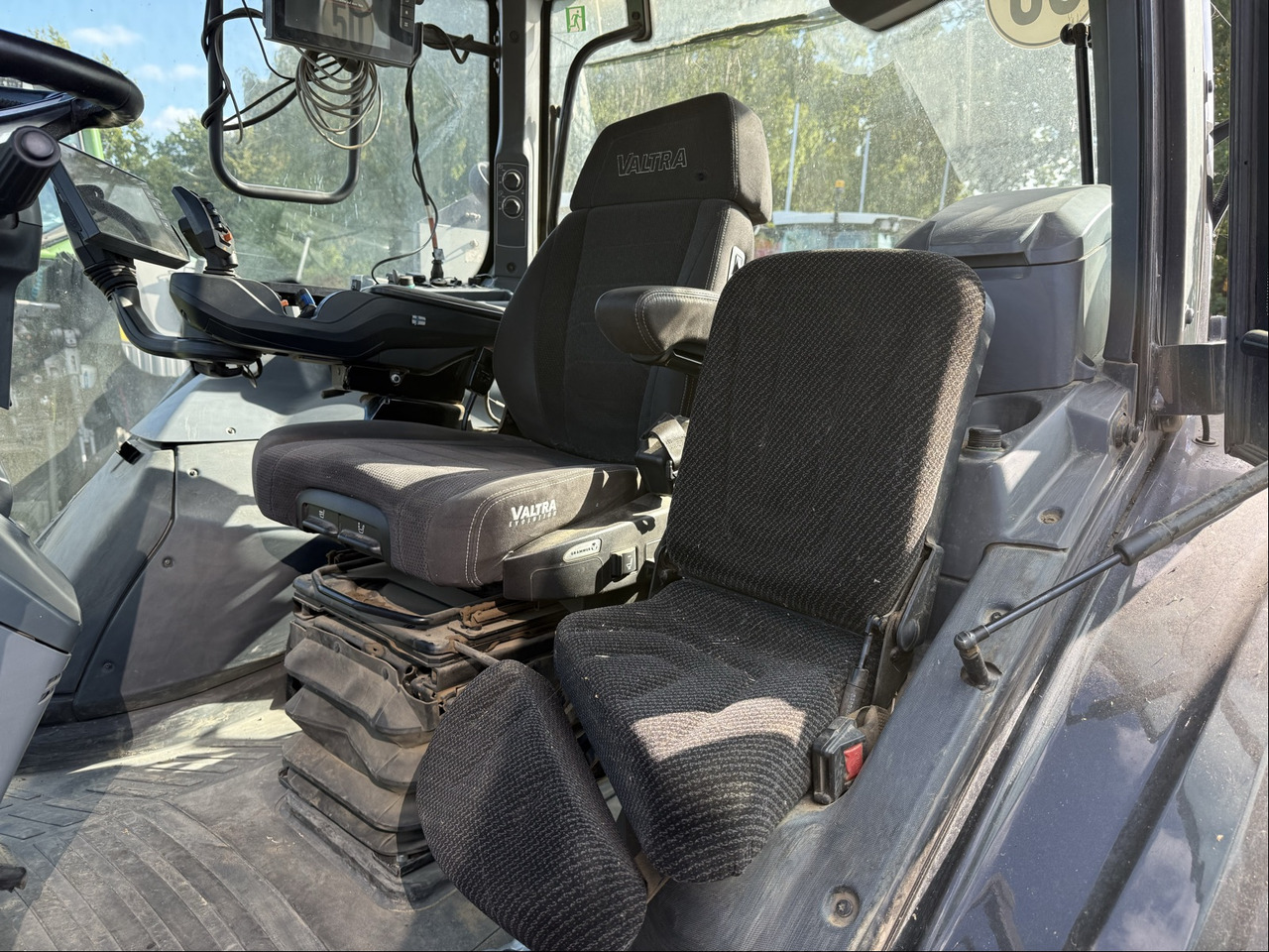 Valtra T 235 Direct - Tractor: foto 4 Valtra T 235 Direct - Tractor: foto 4