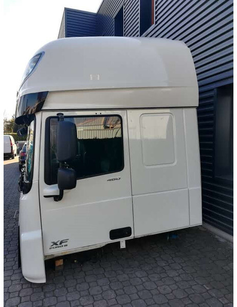 DAF XF 106 Euro 6 - Cabina e interior para Camión: foto 3 DAF XF 106 Euro 6 - Cabina e interior para Camión: foto 3