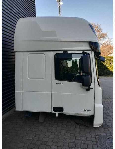 DAF XF 106 Euro 6 - Cabina e interior para Camión: foto 4 DAF XF 106 Euro 6 - Cabina e interior para Camión: foto 4