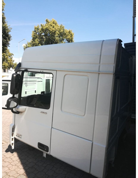DAF XF 106 Euro 6 - Cabina e interior para Camión: foto 5 DAF XF 106 Euro 6 - Cabina e interior para Camión: foto 5