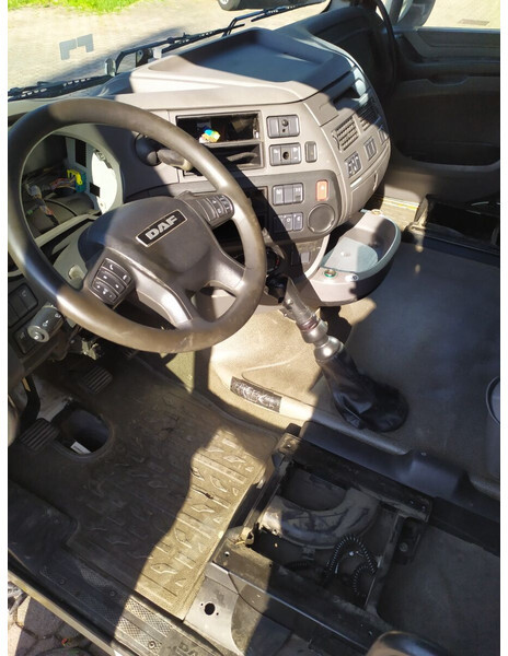 DAF XF106 Euro 6 - Cabina e interior para Camión: foto 3 DAF XF106 Euro 6 - Cabina e interior para Camión: foto 3