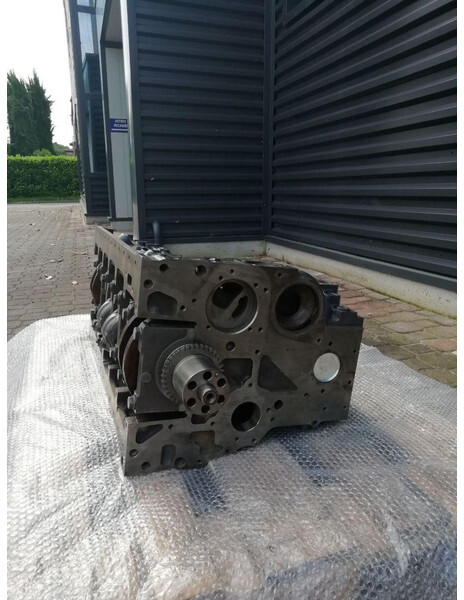 Iveco EUROCARGO F4AE3681E SHORTBLOCK - Bloque de cilindros para Camión: foto 2 Iveco EUROCARGO F4AE3681E SHORTBLOCK - Bloque de cilindros para Camión: foto 2