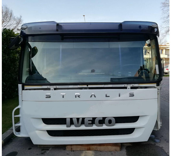 Iveco STRALIS AT Euro 5 - Cabina e interior para Camión: foto 2 Iveco STRALIS AT Euro 5 - Cabina e interior para Camión: foto 2