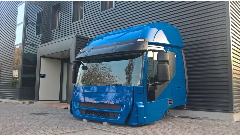 Iveco STRALIS AT Euro 5 - Cabina e interior para Camión: foto 1 Iveco STRALIS AT Euro 5 - Cabina e interior para Camión: foto 1
