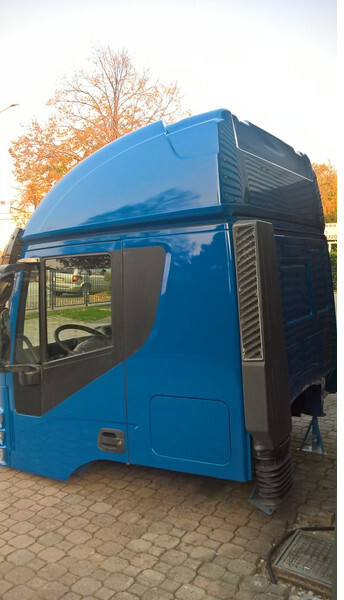 Iveco STRALIS AT Euro 5 - Cabina e interior para Camión: foto 3 Iveco STRALIS AT Euro 5 - Cabina e interior para Camión: foto 3