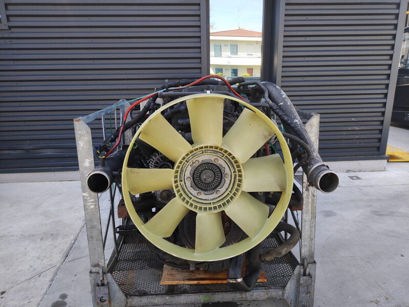 Iveco STRALIS CURSOR 8 F2BE3681 EURO 5 - Motor para Camión: foto 3 Iveco STRALIS CURSOR 8 F2BE3681 EURO 5 - Motor para Camión: foto 3