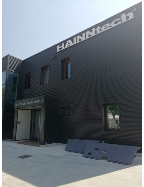 Iveco TURBOSTAR 190 - 190.48 - Aerodinámica/ Spoiler para Camión: foto 2 Iveco TURBOSTAR 190 - 190.48 - Aerodinámica/ Spoiler para Camión: foto 2