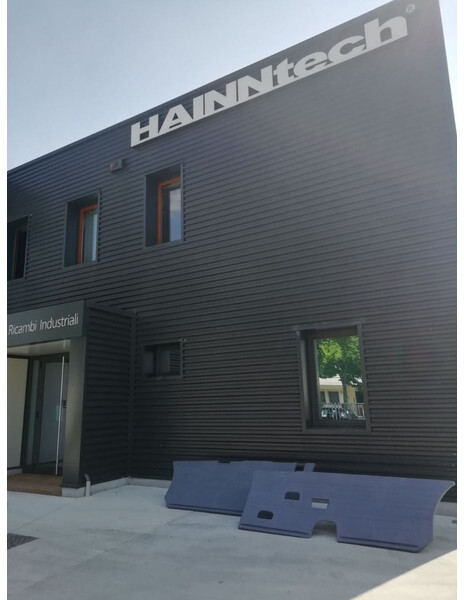 Iveco TURBOSTAR 190 - 190.48 - Aerodinámica/ Spoiler para Camión: foto 1 Iveco TURBOSTAR 190 - 190.48 - Aerodinámica/ Spoiler para Camión: foto 1