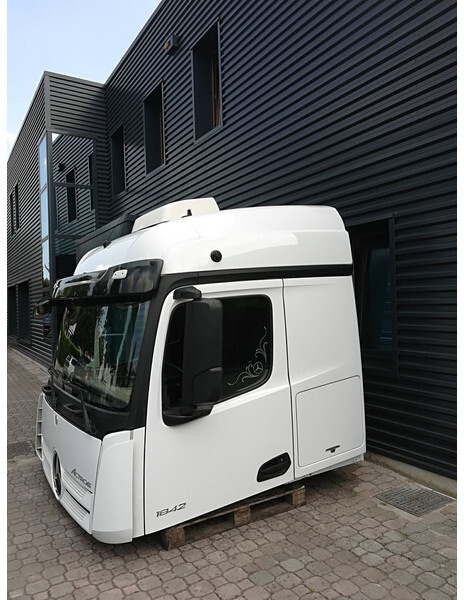 Mercedes-Benz ACTROS AROCS 2500 mm MP4 - Cabina e interior para Camión: foto 3 Mercedes-Benz ACTROS AROCS 2500 mm MP4 - Cabina e interior para Camión: foto 3