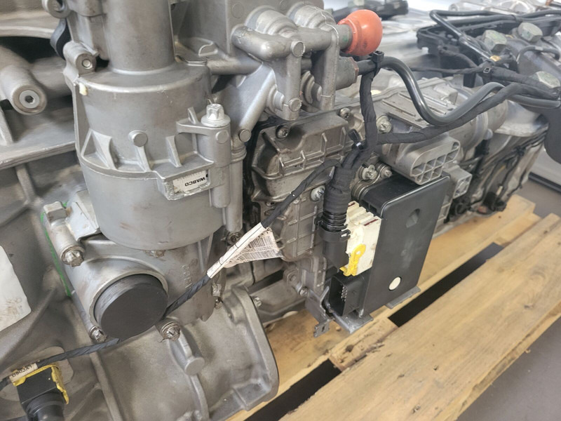 Mercedes-Benz Actros - Arocs - Caja de cambios para Camión: foto 4 Mercedes-Benz Actros - Arocs - Caja de cambios para Camión: foto 4