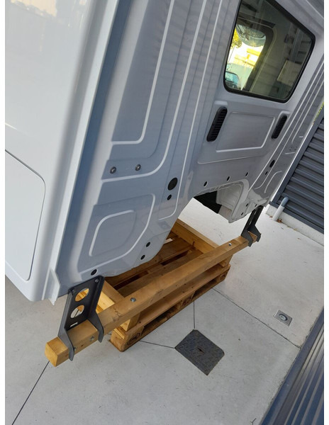 Mercedes-Benz Arocs Actros MP4 Euro 6 - Cabina e interior para Camión: foto 4 Mercedes-Benz Arocs Actros MP4 Euro 6 - Cabina e interior para Camión: foto 4