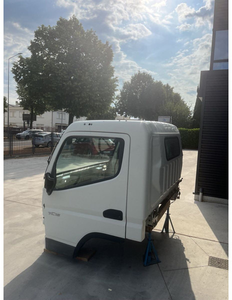 Mitsubishi Fuso CANTER C TYPE 2040 mm - Cabina e interior para Camión: foto 2 Mitsubishi Fuso CANTER C TYPE 2040 mm - Cabina e interior para Camión: foto 2