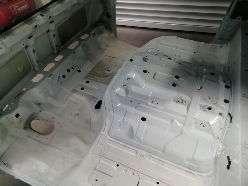 Mitsubishi Fuso CANTER - Cabina e interior para Camión: foto 4 Mitsubishi Fuso CANTER - Cabina e interior para Camión: foto 4