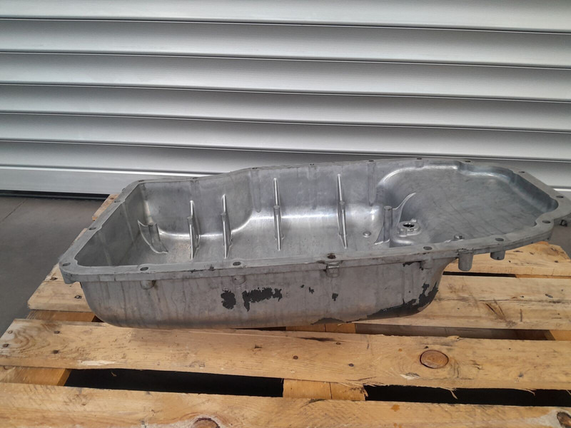 Scania DC 13 - Cárter para Camión: foto 1 Scania DC 13 - Cárter para Camión: foto 1