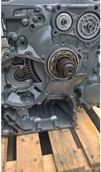 Scania RECONDITIONED GRSO 905 WITH WARRANTY - Caja de cambios para Camión: foto 4 Scania RECONDITIONED GRSO 905 WITH WARRANTY - Caja de cambios para Camión: foto 4