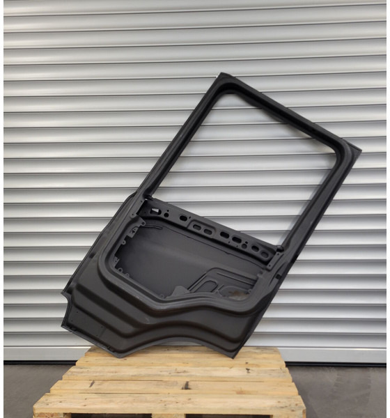 Scania S Serie - NTG - Puerta y piezas para Camión: foto 5 Scania S Serie - NTG - Puerta y piezas para Camión: foto 5