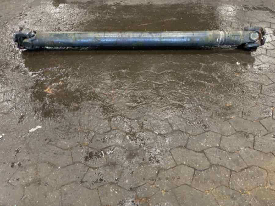 IVECO PROPSHAFT 5802170447 - Árbol de transmisión para Camión: foto 1 IVECO PROPSHAFT 5802170447 - Árbol de transmisión para Camión: foto 1