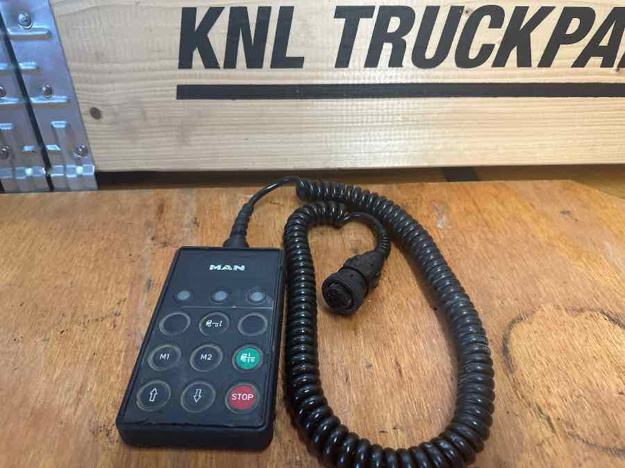 MAN CONTROL UNIT AIR SUSPENSION 81.25505-6398 - Suspensión para Camión: foto 1 MAN CONTROL UNIT AIR SUSPENSION 81.25505-6398 - Suspensión para Camión: foto 1