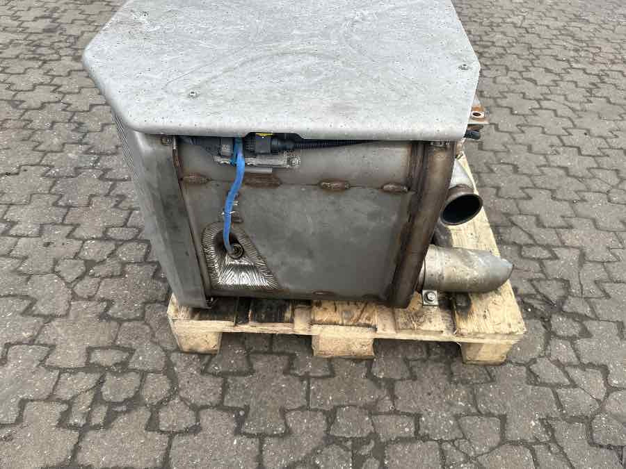 MAN EXHAUST 81.15103-6307 - Sistema de escape para Camión: foto 3 MAN EXHAUST 81.15103-6307 - Sistema de escape para Camión: foto 3