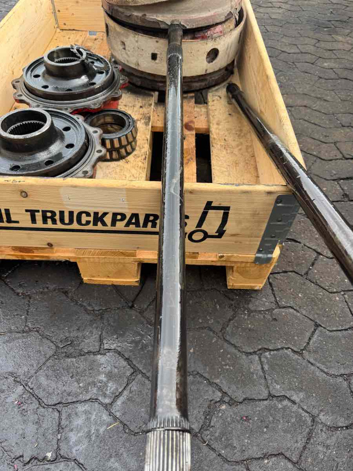 MAN HALF SHAFT 81.35502-0099 - Palier para Camión: foto 2 MAN HALF SHAFT 81.35502-0099 - Palier para Camión: foto 2