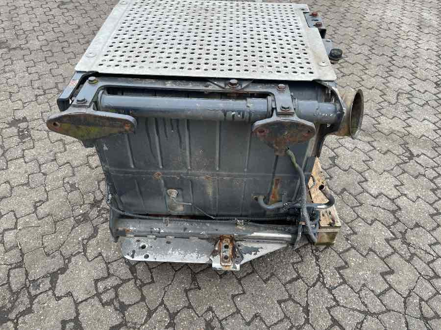 MERCEDES EXHAUST A0064900414 - Sistema de escape para Camión: foto 4 MERCEDES EXHAUST A0064900414 - Sistema de escape para Camión: foto 4