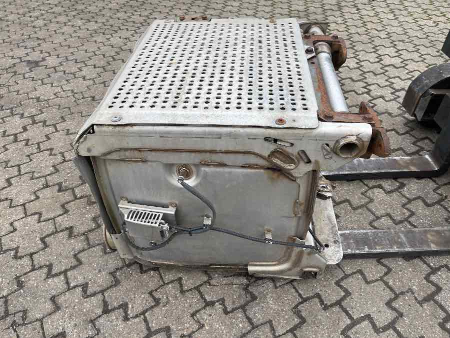 MERCEDES EXHAUST A0064900814 - Sistema de escape para Camión: foto 2 MERCEDES EXHAUST A0064900814 - Sistema de escape para Camión: foto 2