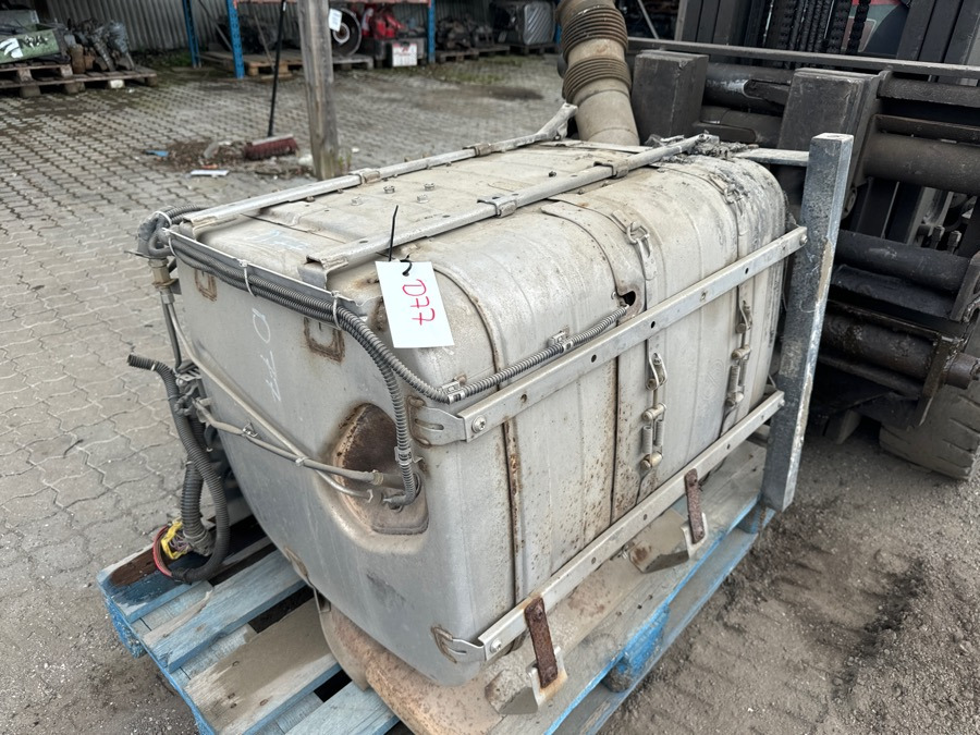 MERCEDES EXHAUST A0064908712 - Sistema de escape para Camión: foto 1 MERCEDES EXHAUST A0064908712 - Sistema de escape para Camión: foto 1