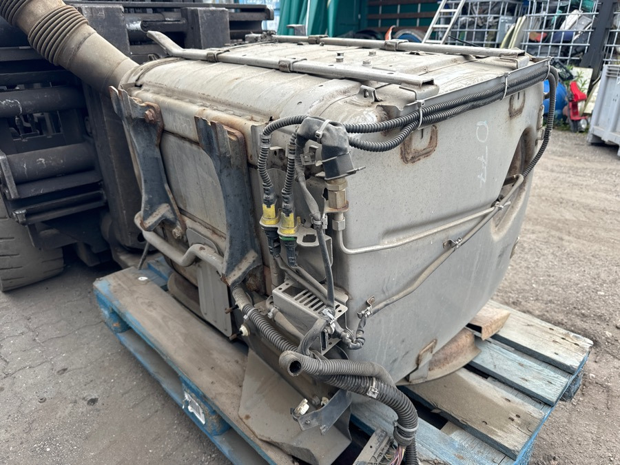 MERCEDES EXHAUST A0064908712 - Sistema de escape para Camión: foto 2 MERCEDES EXHAUST A0064908712 - Sistema de escape para Camión: foto 2