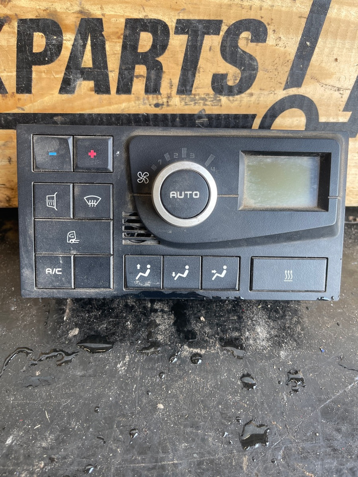 RENAULT INSTRUMENT 7422247445 - Cabina e interior para Camión: foto 1 RENAULT INSTRUMENT 7422247445 - Cabina e interior para Camión: foto 1