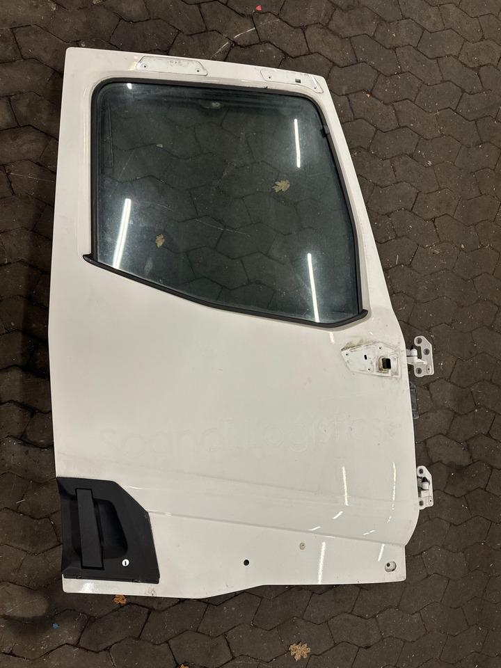 RENAULT T-SERIE RIGHT DOOR 7482702818 - Puerta y piezas para Camión: foto 1 RENAULT T-SERIE RIGHT DOOR 7482702818 - Puerta y piezas para Camión: foto 1