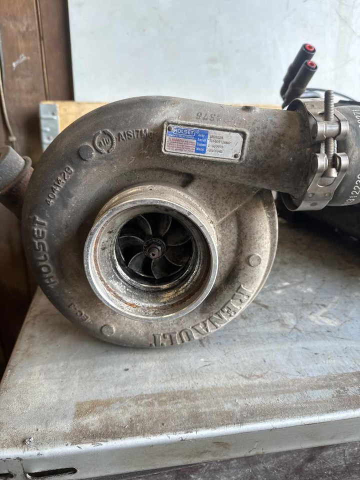 RENAULT TURBO 3795223 / 21989979 - Motor y piezas para Camión: foto 1 RENAULT TURBO 3795223 / 21989979 - Motor y piezas para Camión: foto 1