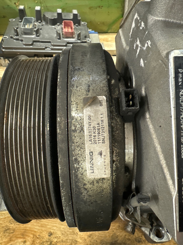 SCANIA BUS SPHEROS COMPRESSOR R134A 2293815 - Sistema de refrigeración para Camión: foto 3 SCANIA BUS SPHEROS COMPRESSOR R134A 2293815 - Sistema de refrigeración para Camión: foto 3