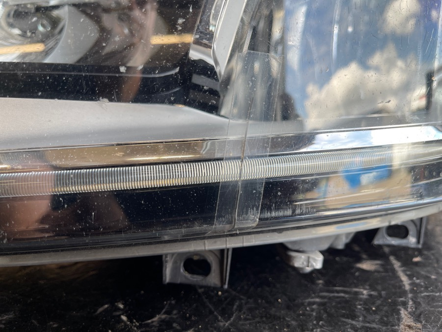 SCANIA HEAD LAMP 2379882 - Luz/ Iluminación para Camión: foto 2 SCANIA HEAD LAMP 2379882 - Luz/ Iluminación para Camión: foto 2