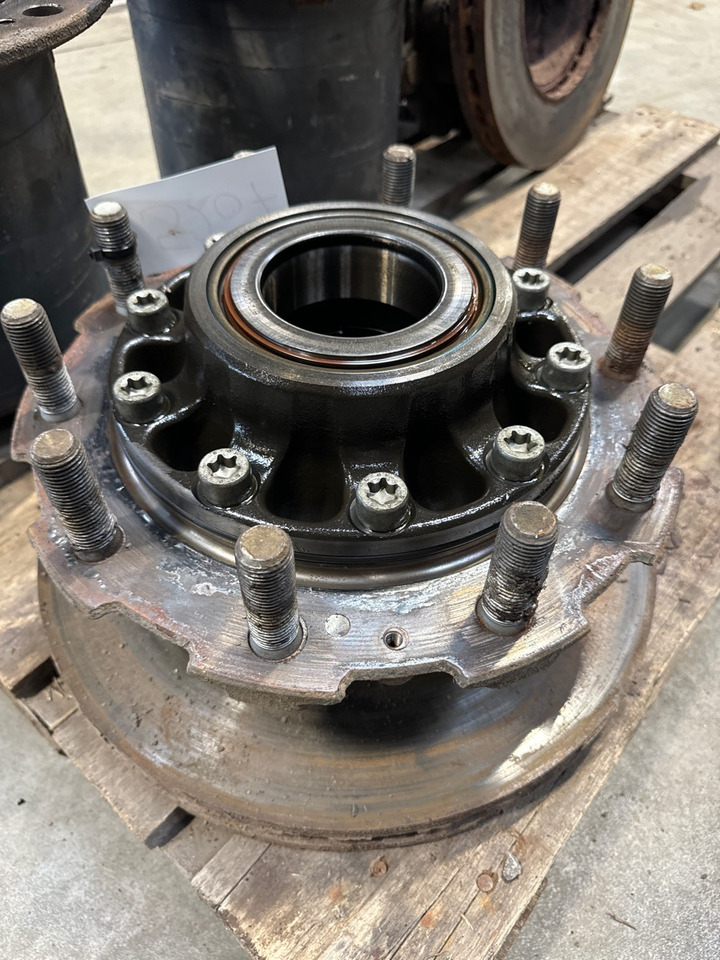 SCANIA REAR HUB // 1946274 - Cubo para Camión: foto 1 SCANIA REAR HUB // 1946274 - Cubo para Camión: foto 1