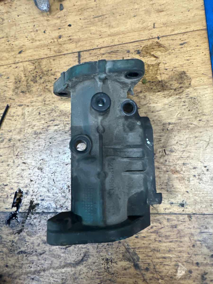 VOLVO EGR VALVE 21858913 - Válvula de freno para Camión: foto 1 VOLVO EGR VALVE 21858913 - Válvula de freno para Camión: foto 1